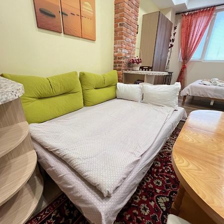 Barcelona Colorful Central Studio W Green Backyard 소피아 외부 사진